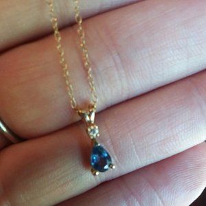 14 carat diamond Blue Sapphire necklace.